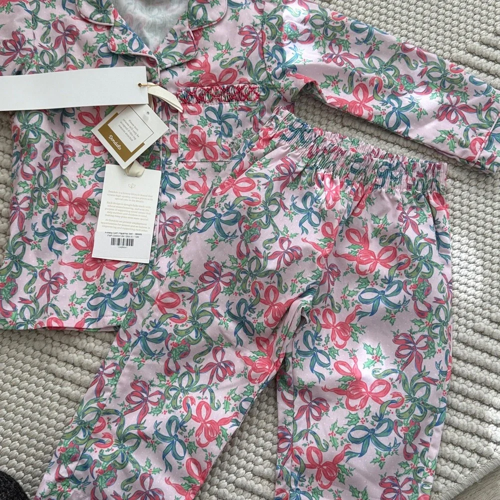 Dondolo Baby Girl Smocked Pajama Set 12M Pink Bow Print NWT Holiday Christmas